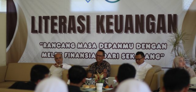 Siswa Albayan Putri Goalpara Mengikuti Program Literasi Keuangan dari CSUL Finance