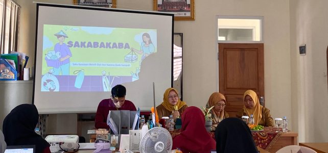 Pelatihan dan Penyuluhan Bank Sampah Bersama DLH Sukabumi Pelatihan dan Penyuluhan Bank Sampah Bersama DLH Sukabumi