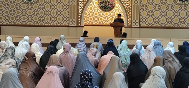 Merenungi Fenomena Alam, Menguatkan Iman: Salat Gerhana Bulan