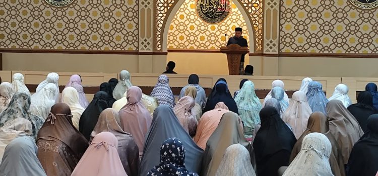 Merenungi Fenomena Alam, Menguatkan Iman: Salat Gerhana Bulan Merenungi Fenomena Alam, Menguatkan Iman: Salat Gerhana Bulan