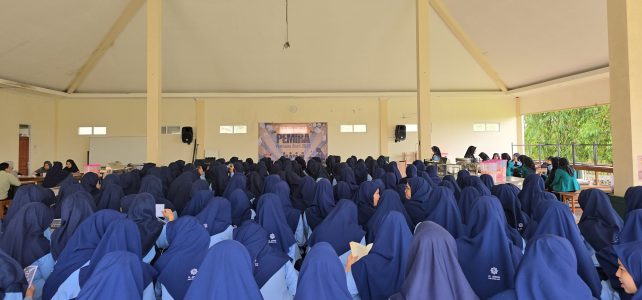 Suara Demokrasi: SMA PU Al Bayan Putri Goalpara Gelar Pemira OSIS 2025