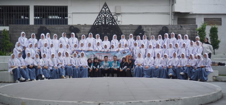Sinergi Akademik dan Eksplorasi Alam: Kelas X Sukses Mengikuti Literasi Kampus 2026 Sinergi Akademik dan Eksplorasi Alam: Kelas X Sukses Mengikuti Literasi Kampus 2026